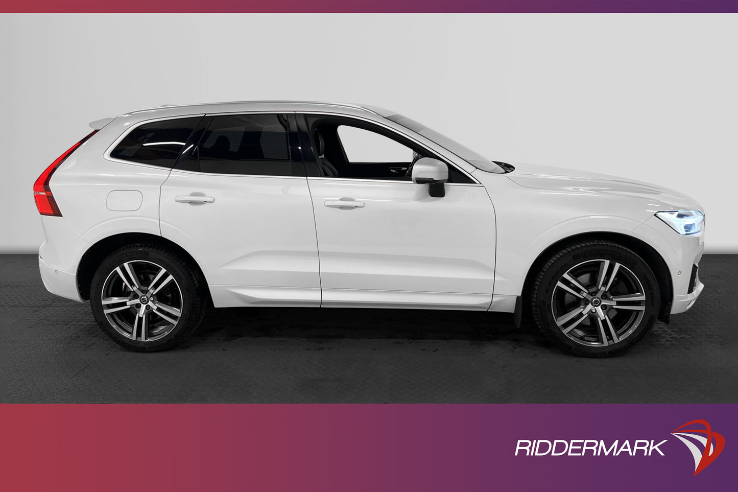 Volvo XC60 D5 AWD R-Design VOC Pano Drag 360° Pdc Blis 235hk