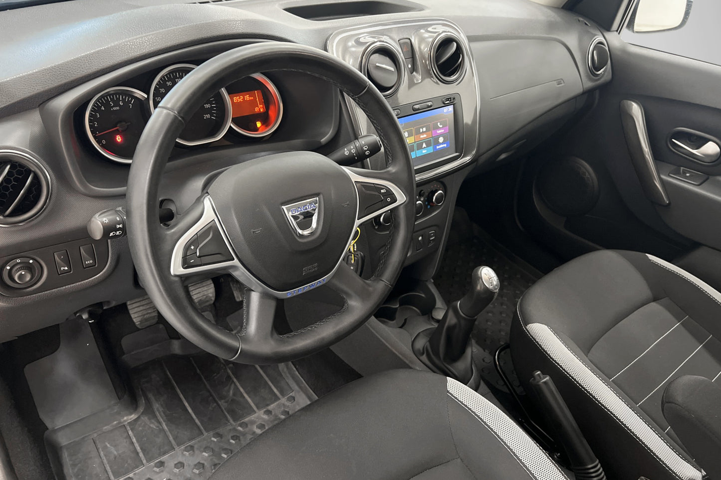 Dacia Sandero 0.9 TCe 90hk Navi 1-Brukare Låg Skatt 0.51/Mil