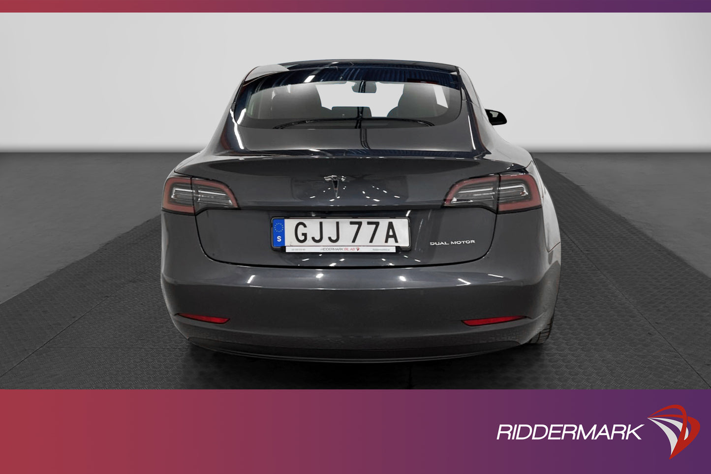 Tesla Model 3 Long Range AWD 440hk Svensksåld MOMS Leasbar