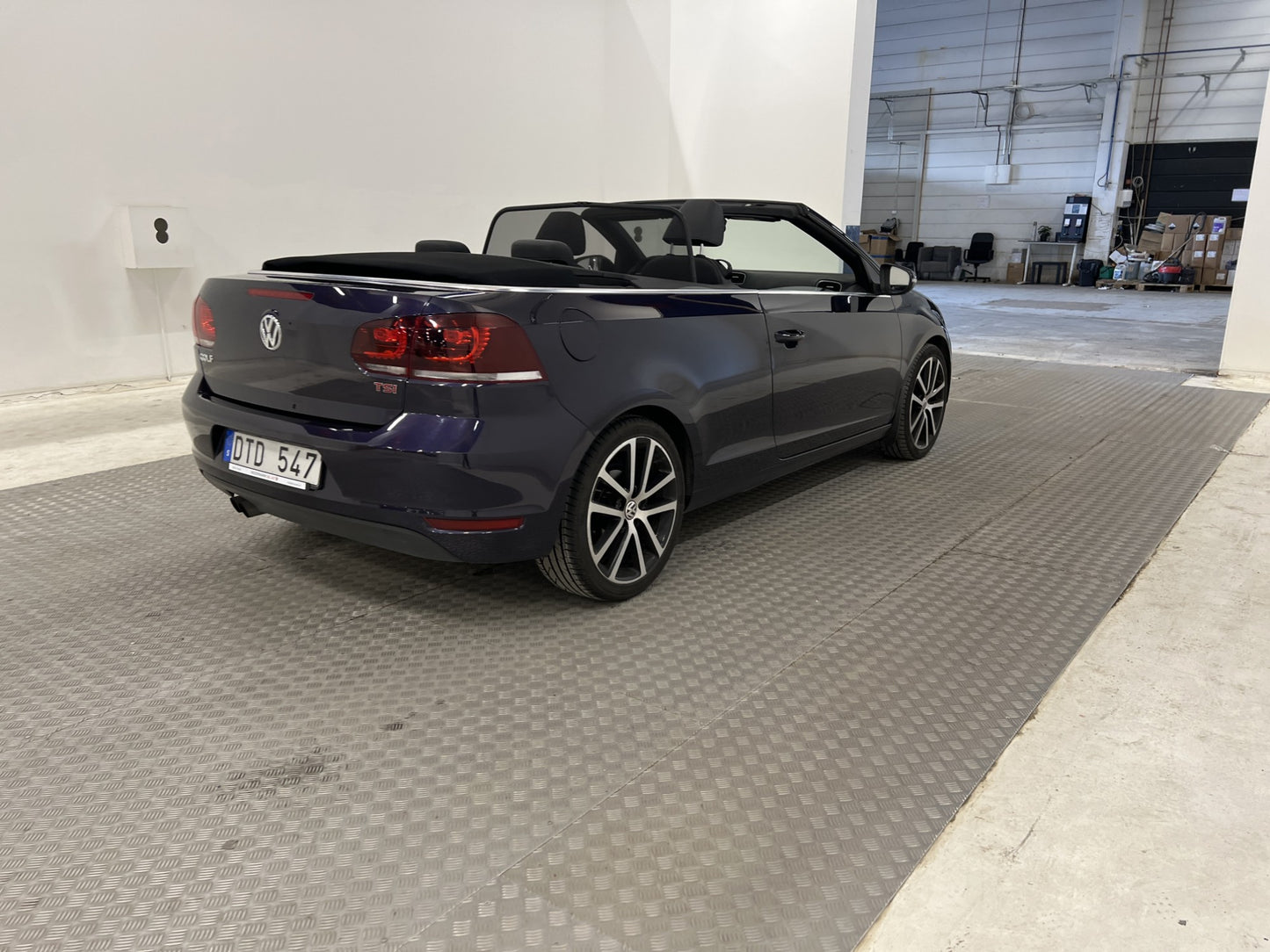 Volkswagen Golf Cabriolet 1.4 160hk Halvskinn Nybes Lågmil