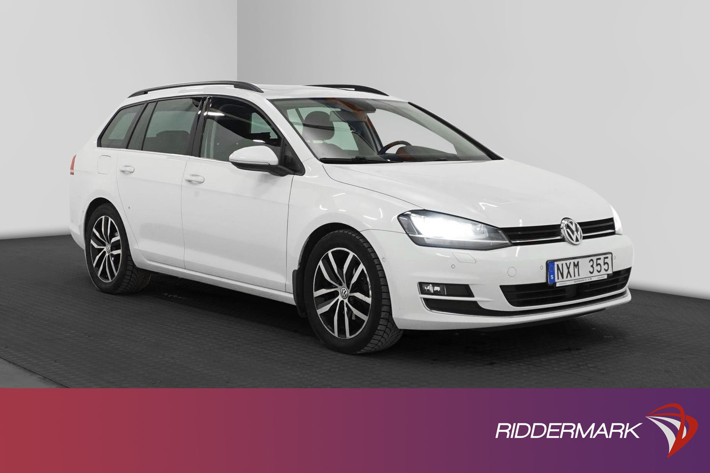 Volkswagen Golf 2.0 TDI 150hk DSG D-värm Dragkrok Panorama