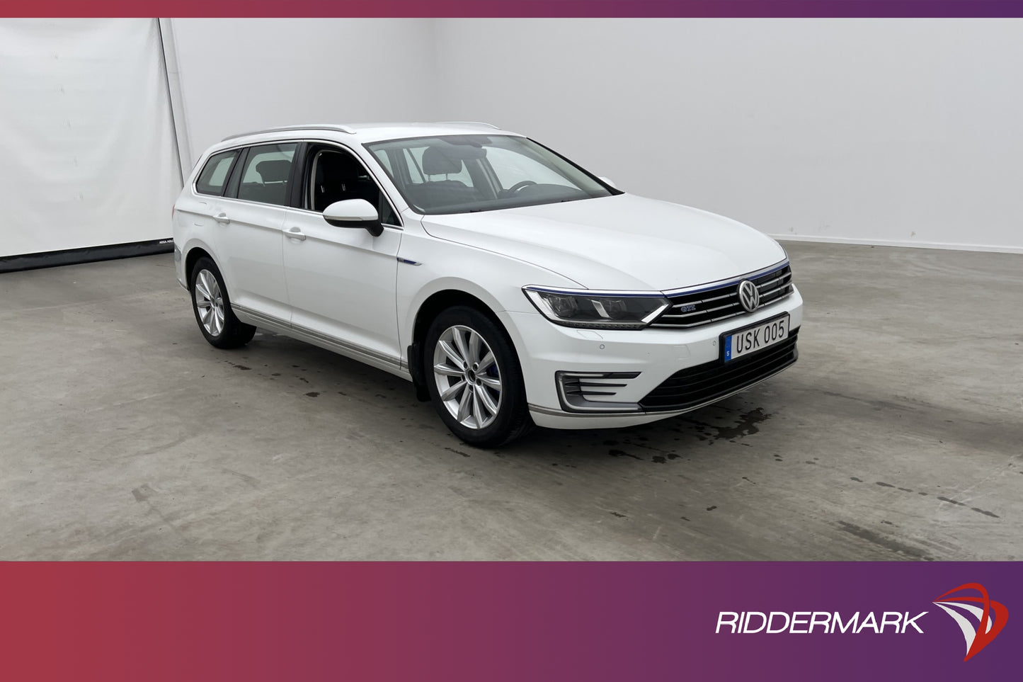 Volkswagen Passat GTE 218hk Executive Kamera CarPlay Drag