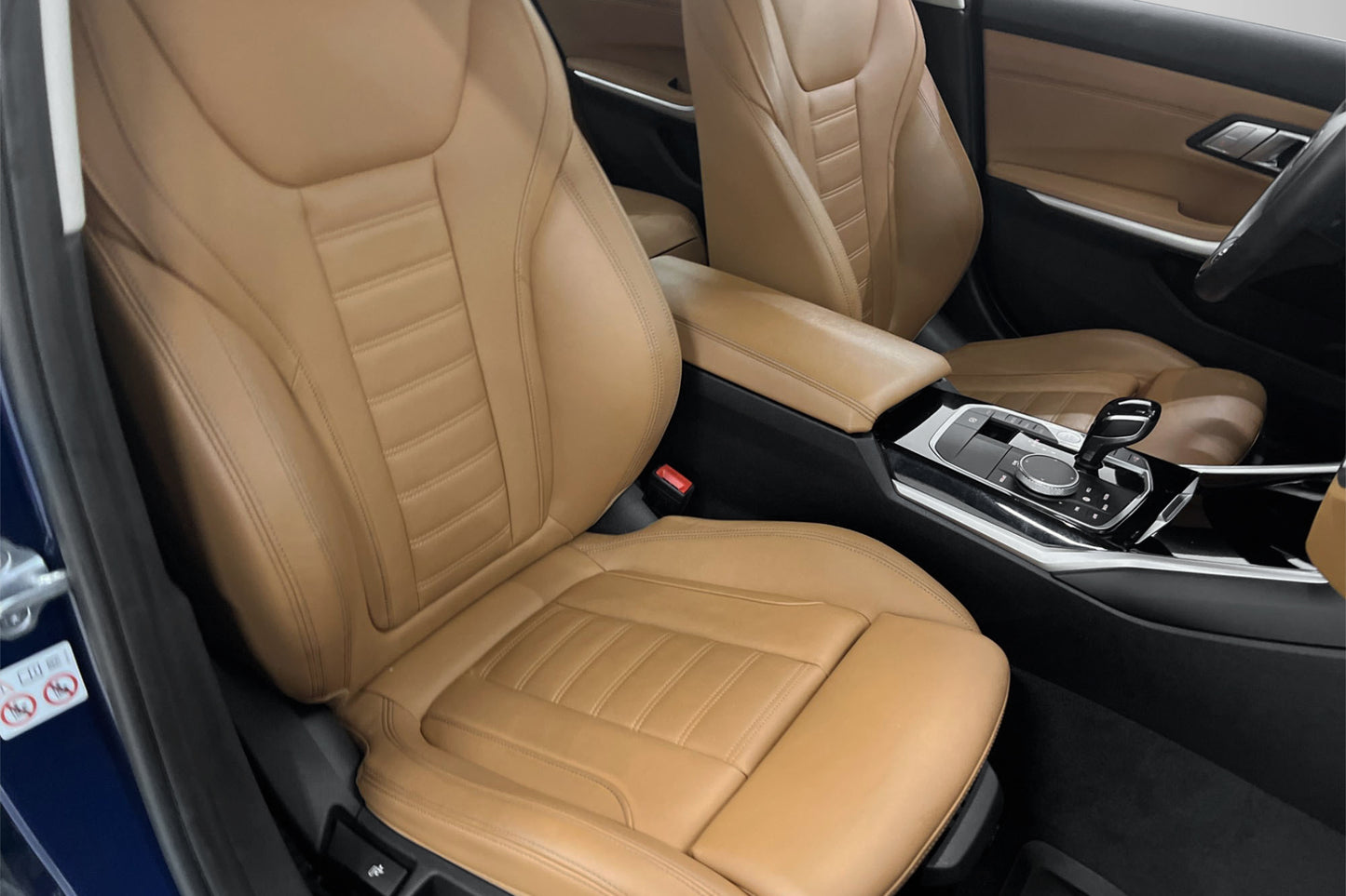 BMW 330 e Sedan 292hk Sport line Skinn Navi Cockpit MOMS