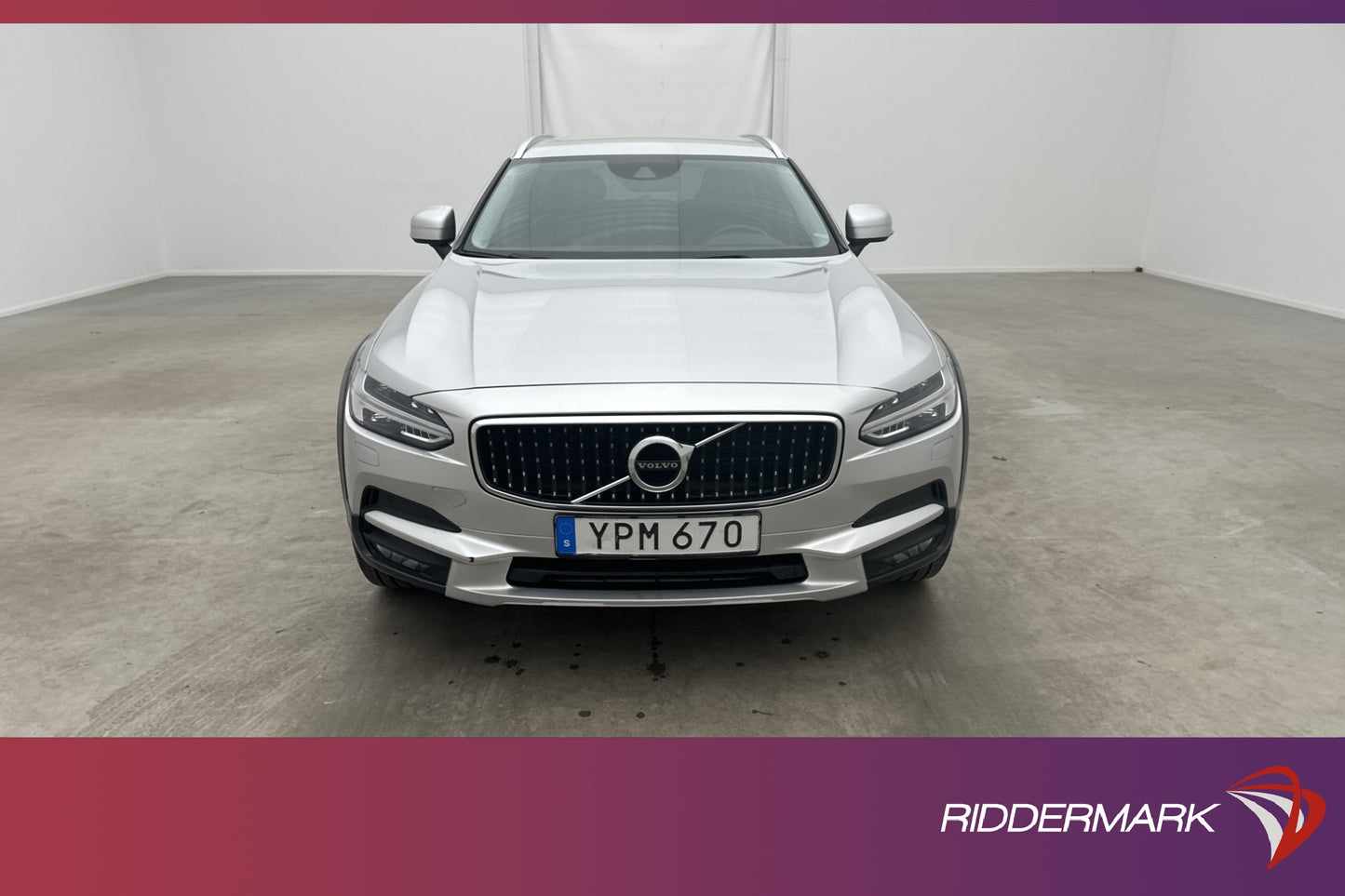 Volvo V90 Cross Country D4 AWD Momentum VOC D-Värm Drag