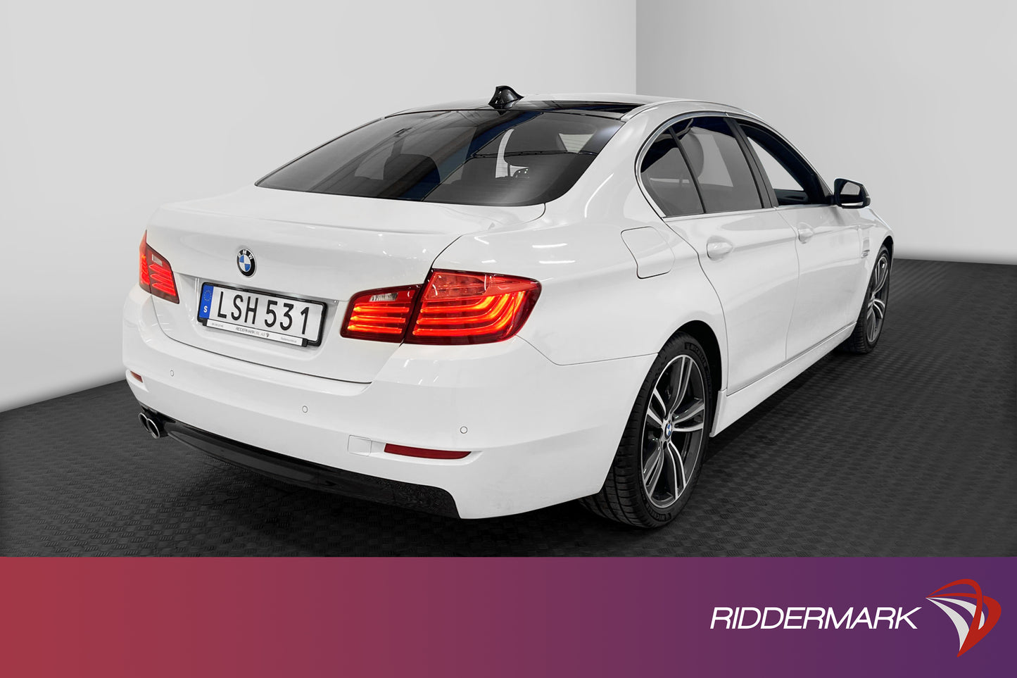 BMW 520d Sedan 190hk M Sport Ratt Nyservad P-Sensorer