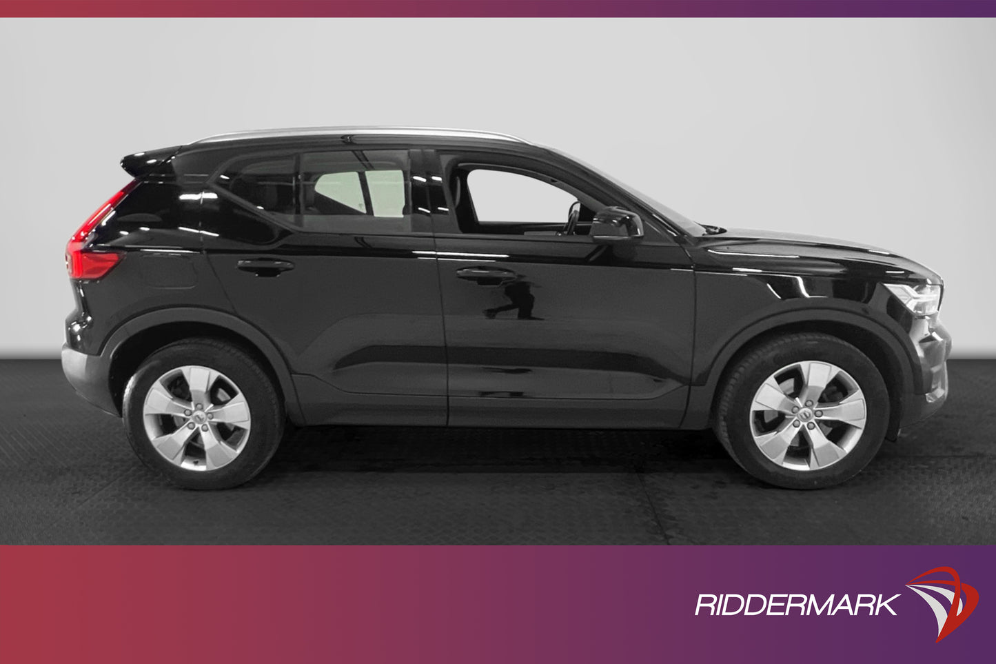 Volvo XC40 T5 AWD 247hk  P-värm Skinn Navi BLIS 360° VOC