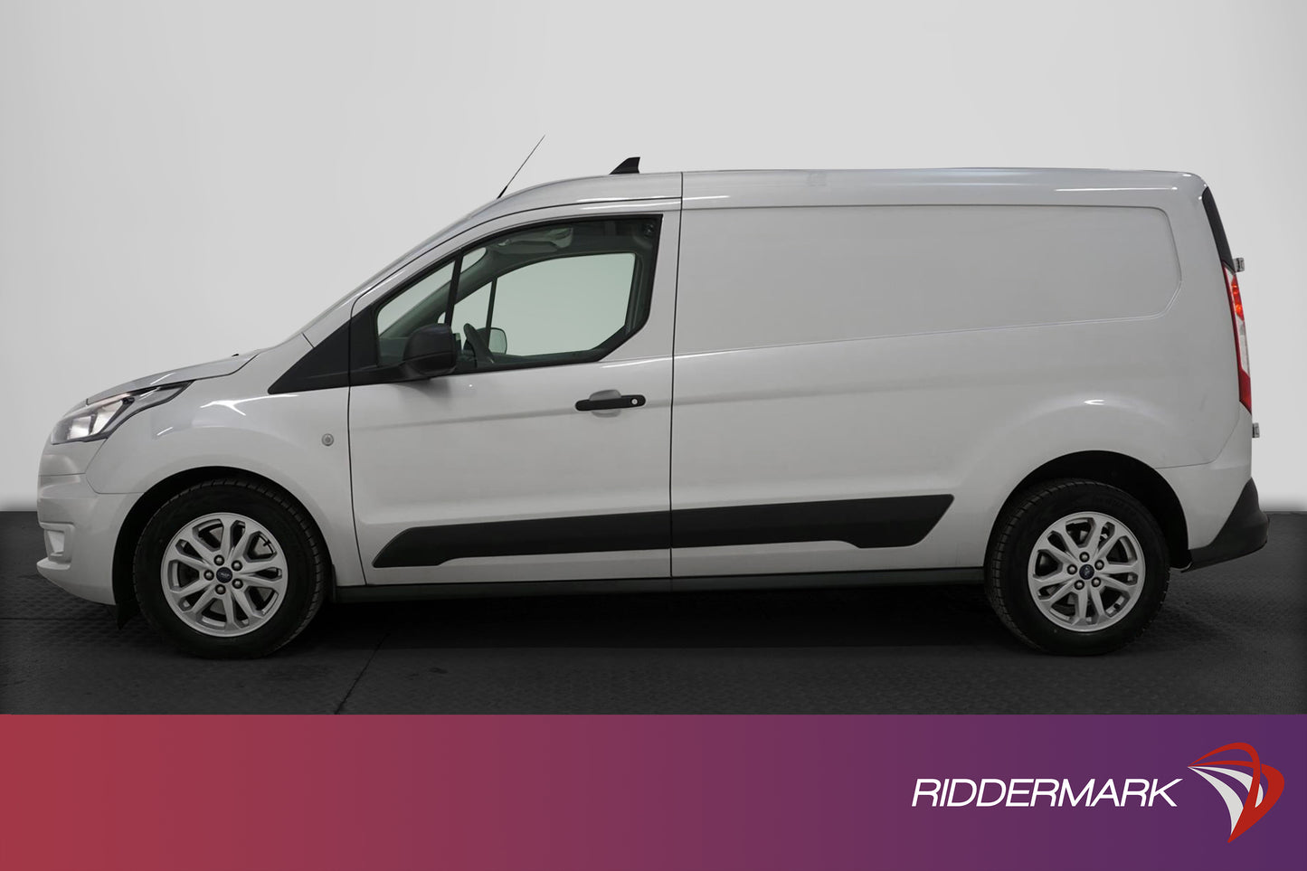 Ford Transit Connect LWB 120hk Värmare Dragkrok Kamera Moms