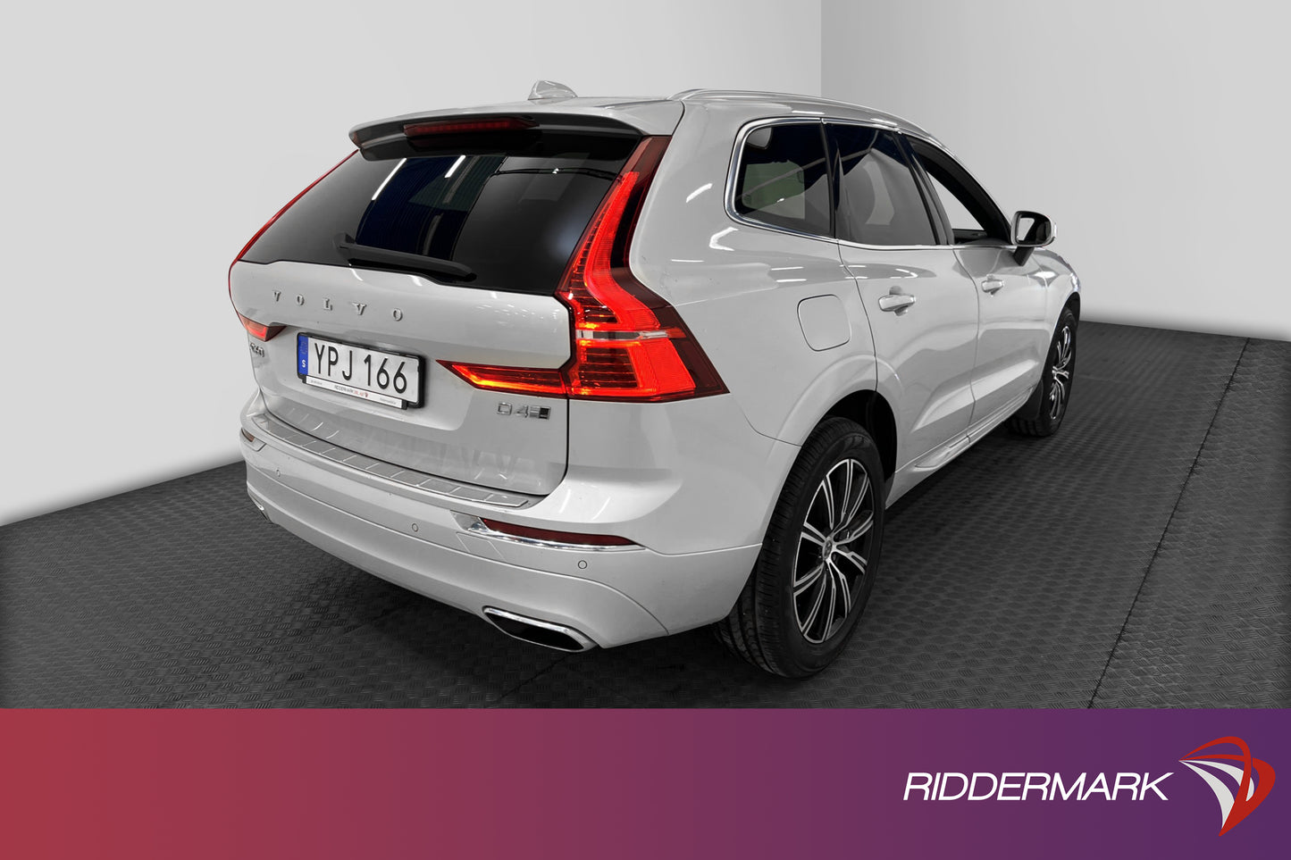 Volvo XC60 D4 190hk AWD Inscription D-värm HUD B-kamera VOC