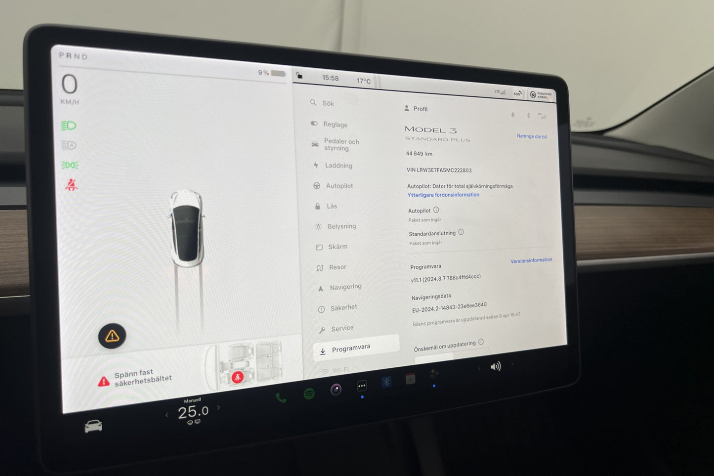 Tesla Model 3 Standard Range Plus 325hk Autopilot Dragkrok