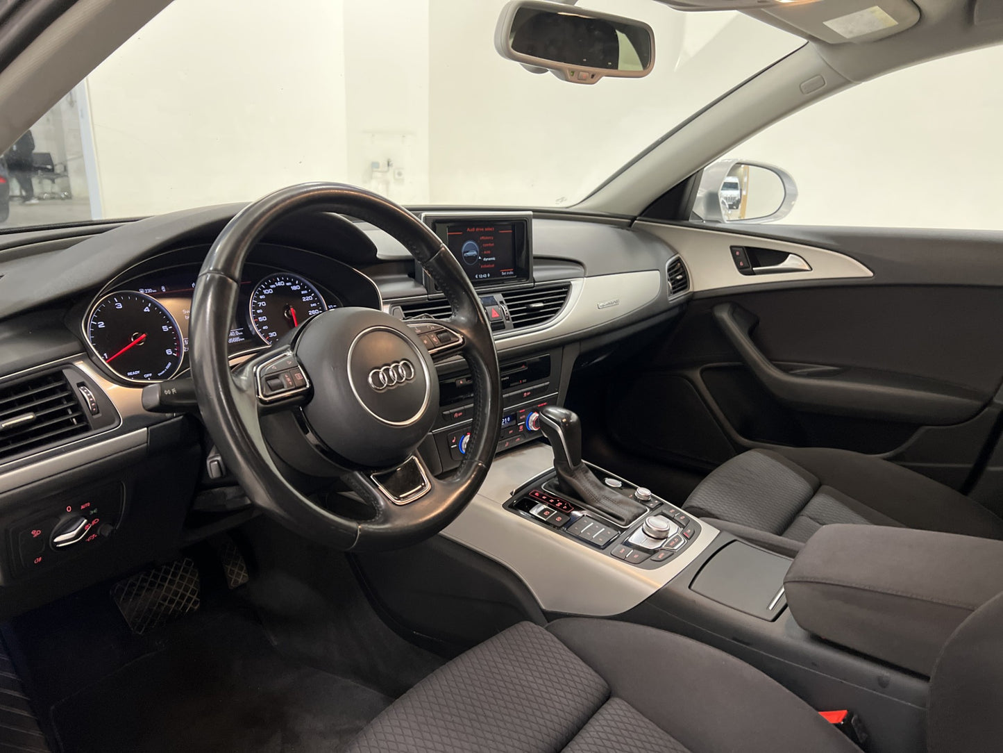 Audi A6 3.0 TDI 218hk Quattro D-Värm Dragkrok 4-Zonsklimat