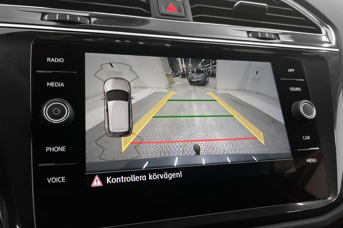 Volkswagen Tiguan 1.4 TSI Kamera Värmare Drag CarPlay