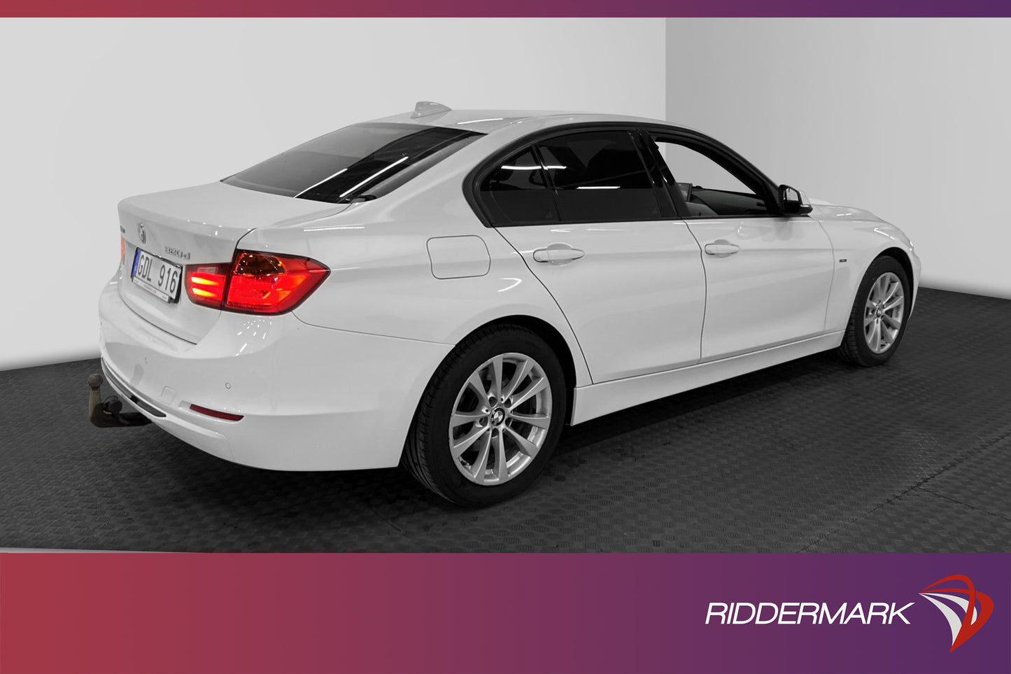 BMW 320d xDrive 184hk Sportline Backkamera Dragkrok