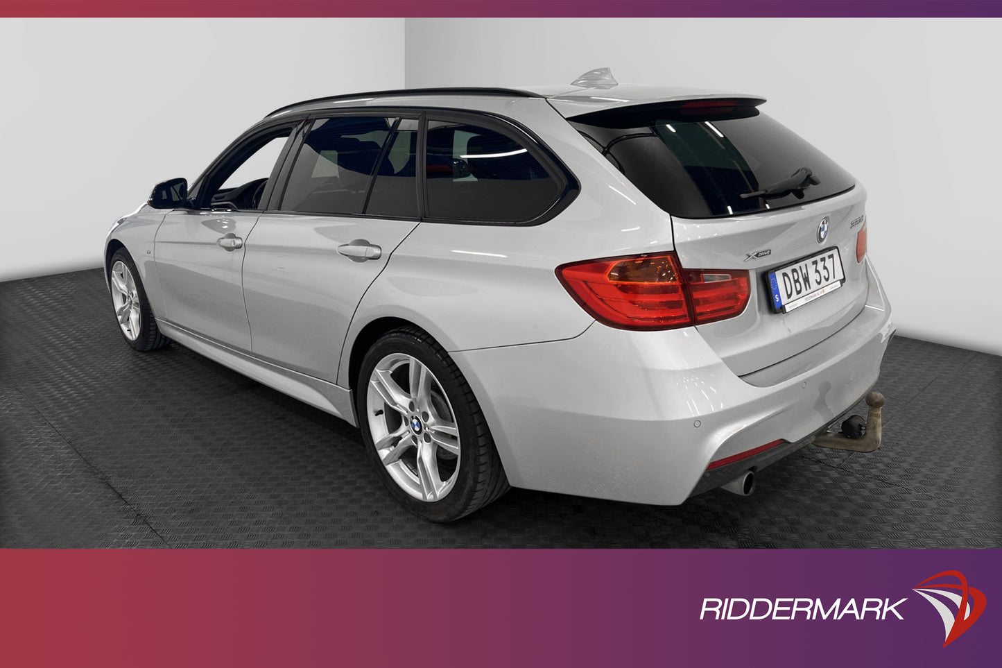 BMW 320d xDrive 184hk M Sport Pano Navi Drag 1-Brukare