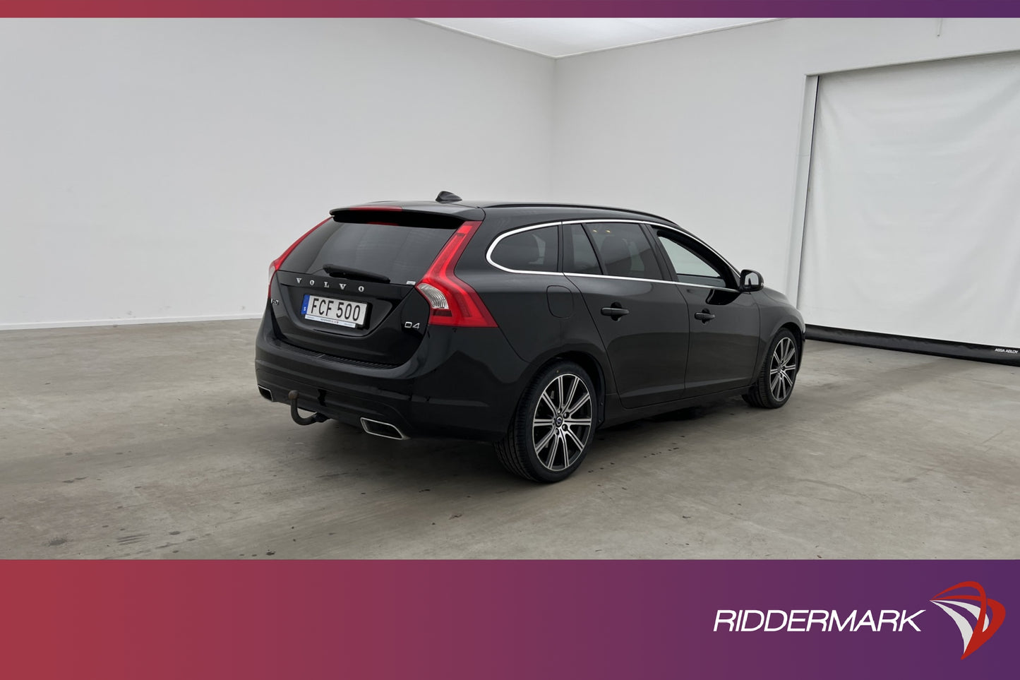 Volvo V60 D4 181hk Momentum VOC Rattvärme Elstol Dragrkok