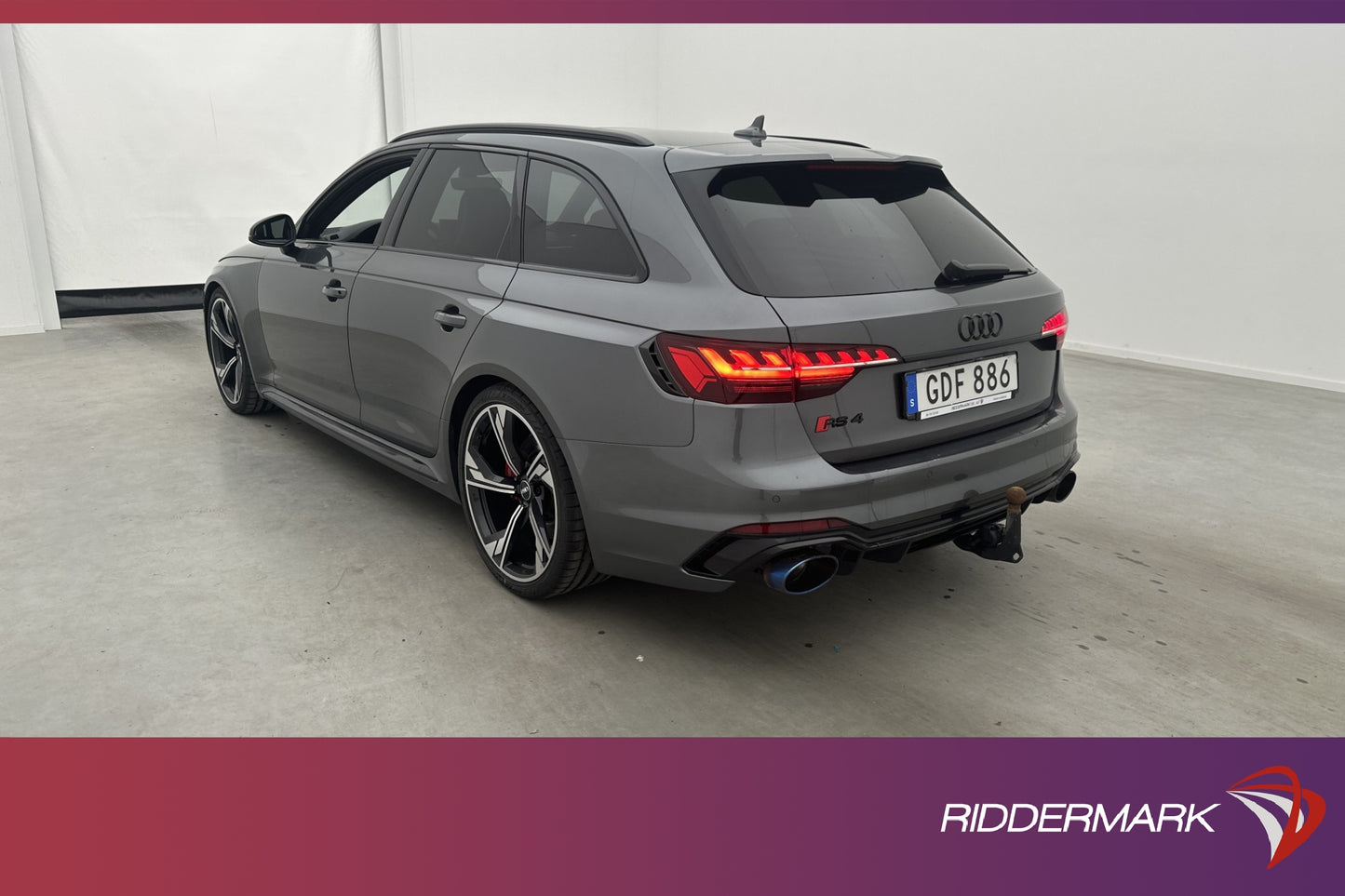 Audi RS 4 Quattro 450hk Milltek Pano B&O RS-Design Drag