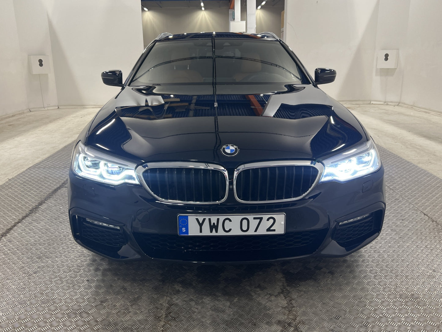 BMW 520d xDrive 190hk M-Sport Pano Cockpit Skinn 360° H/K