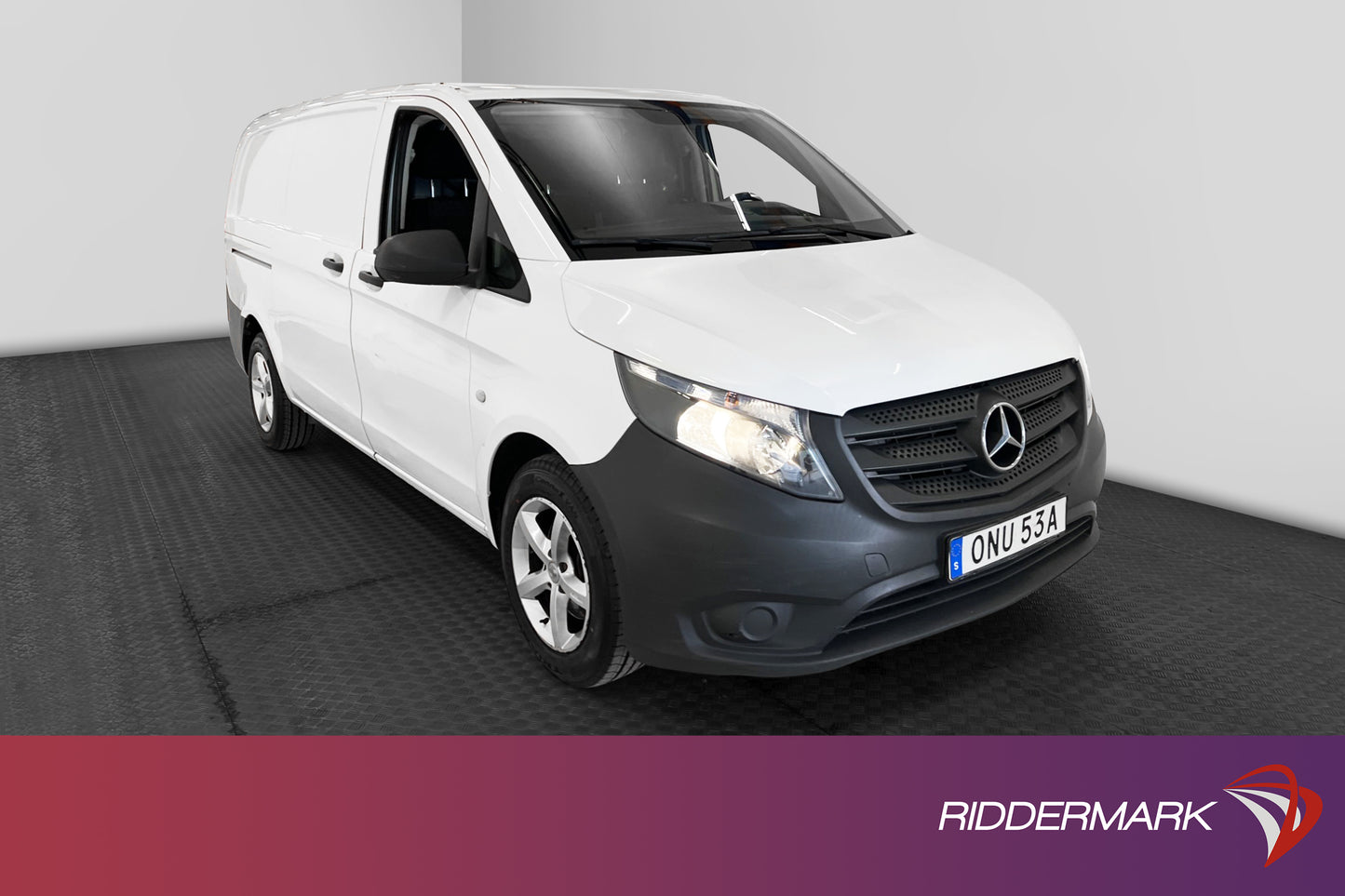 Mercedes-Benz Vito 111d Lång Värmare V-Inredd Dragkrok Moms