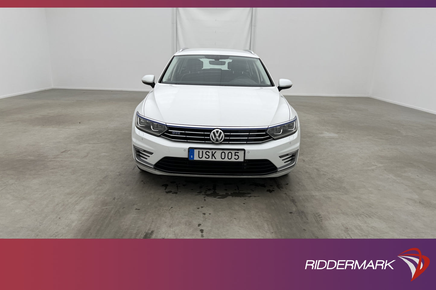 Volkswagen Passat GTE 218hk Executive Kamera CarPlay Drag