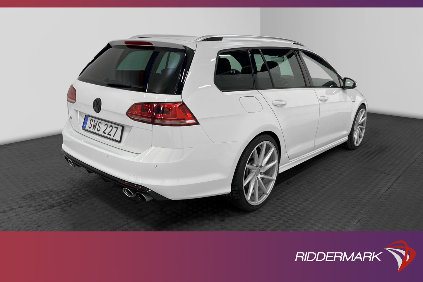 Volkswagen Golf R 2.0 4Motion P-sensorer CarPlay 300hk