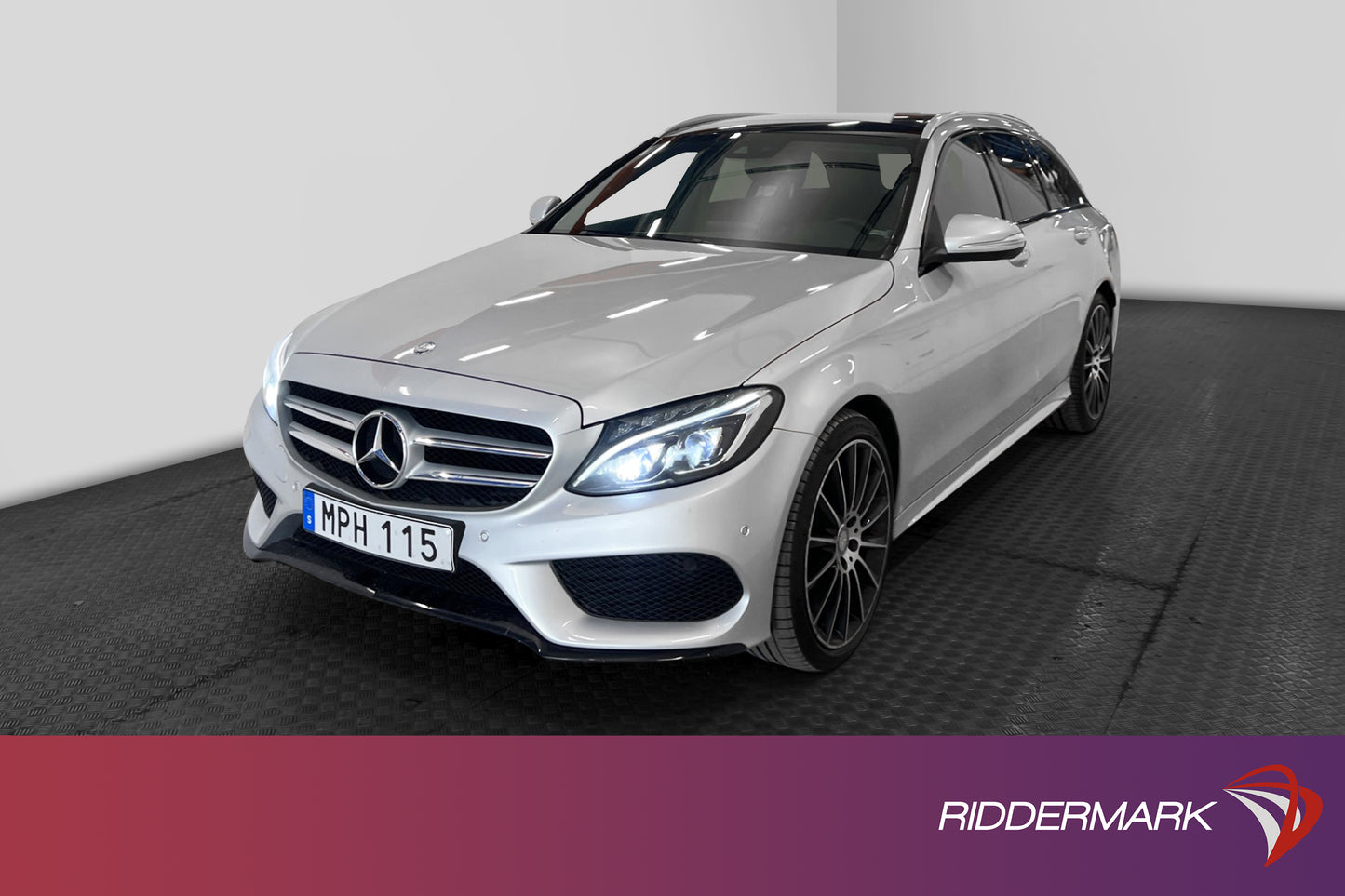 Mercedes-Benz C 250T 4M 204hk AMG Pano Burmester Skinn DVärm