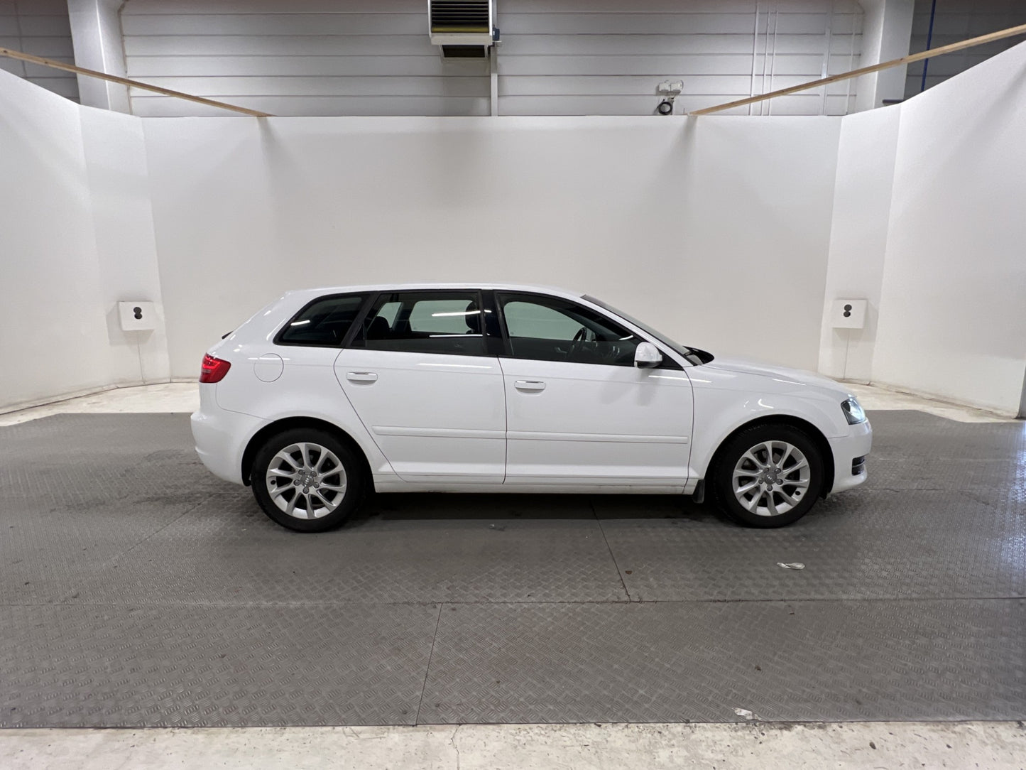 Audi A3 1.2 TFSI 105hk Attraction Värmare Sensorer Välservad