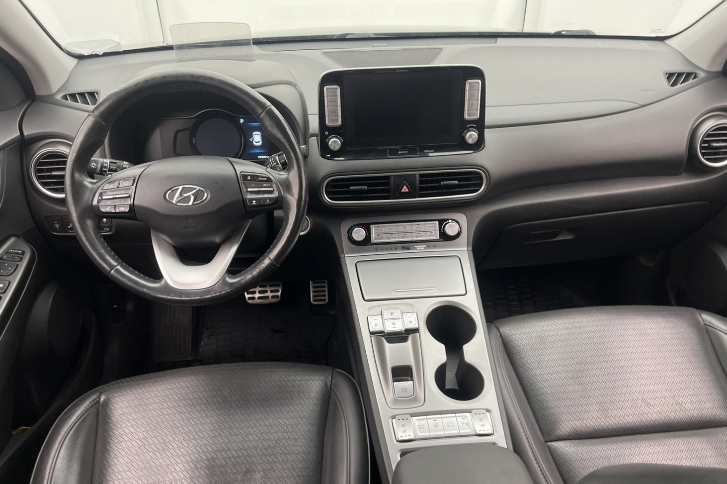 Hyundai Kona Electric 64 kWh 204hk Premium Kamera Skinn Navi