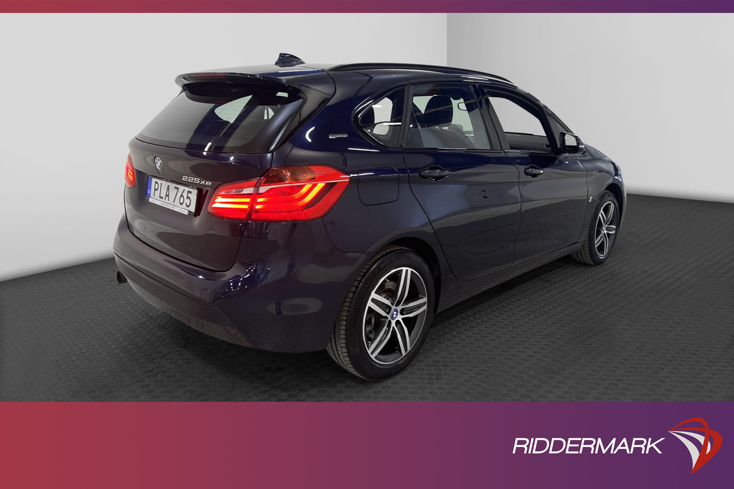 BMW 225xe Active Tourer 224hk Sport line Backkamera Skinn