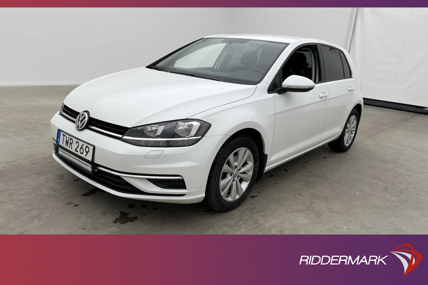 Volkswagen Golf 1.0 TSI Automat 115hk B-Värmare App-connect