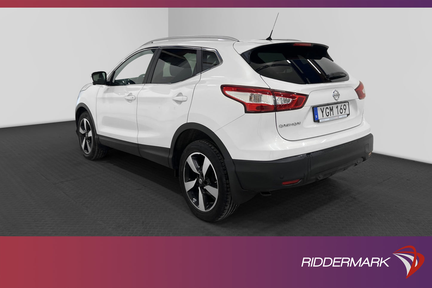 Nissan Qashqai 1.2 DIG-T 115hk N-Connecta Pano 360° Navi