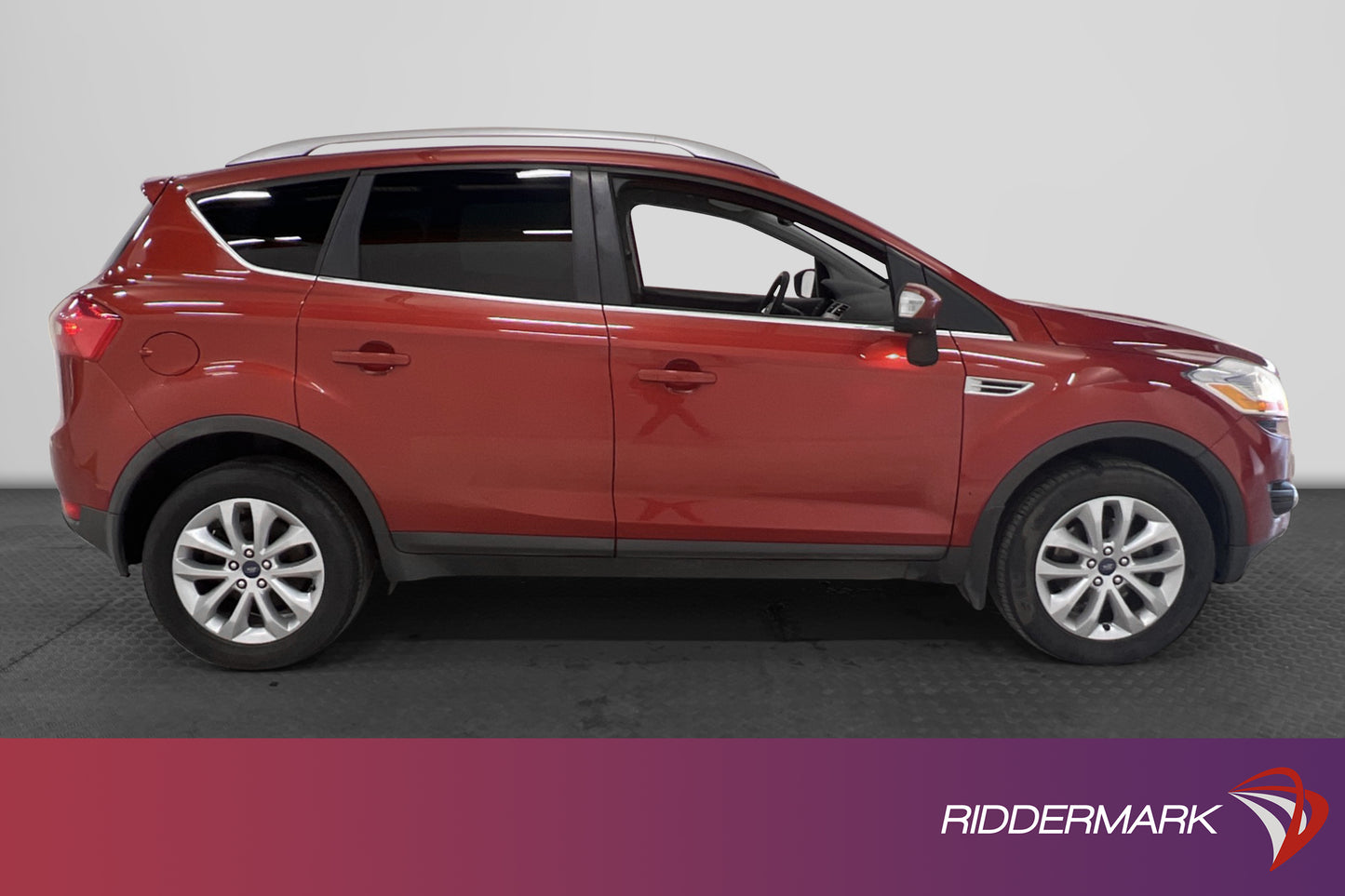 Ford Kuga 2.0 TDCi AWD 136hk Halvskinn Drag PDC 5,4L/100km