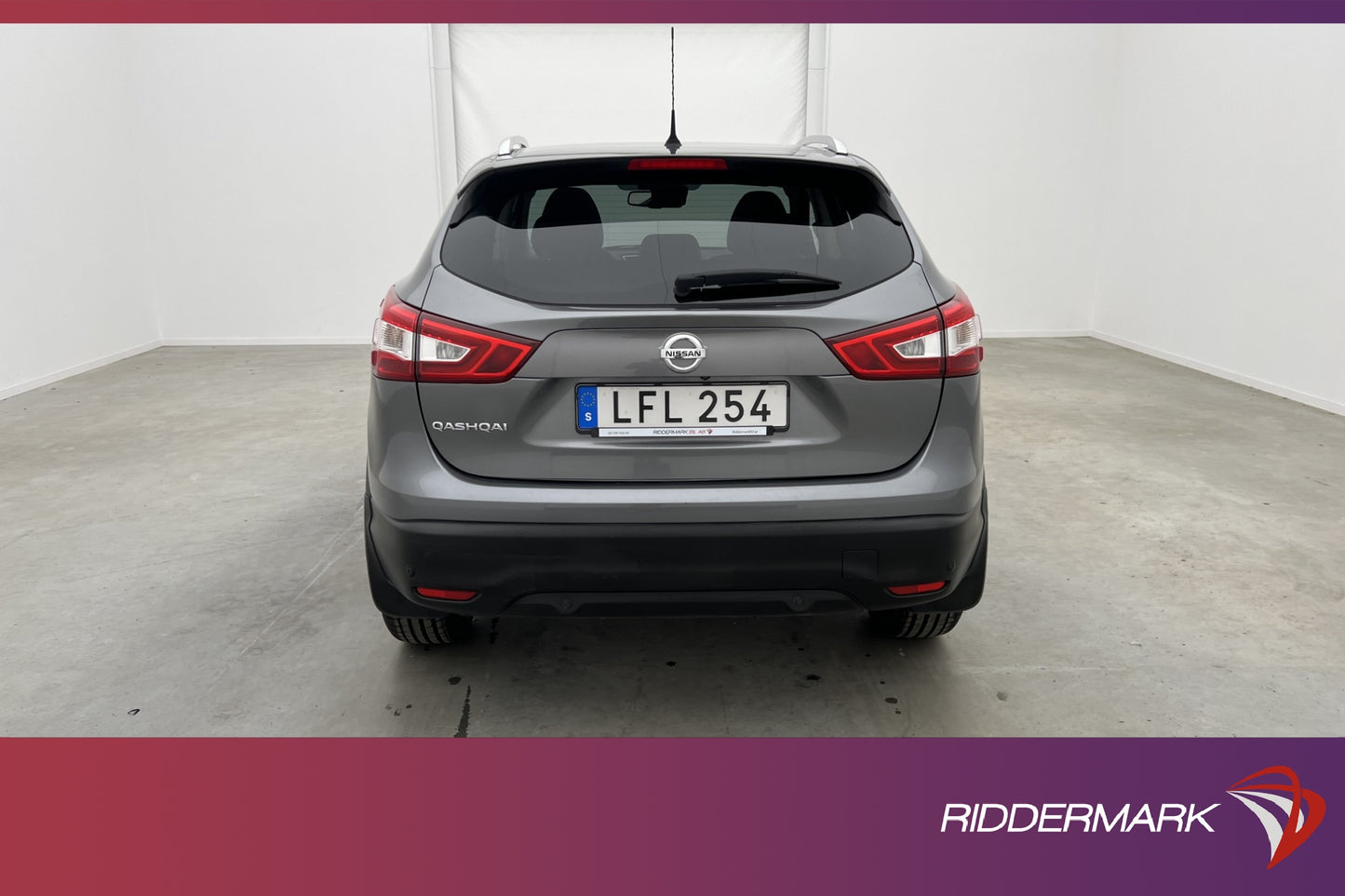 Nissan Qashqai 1.6 dCi 130hk Tekna Värmare Pano 360° Navi