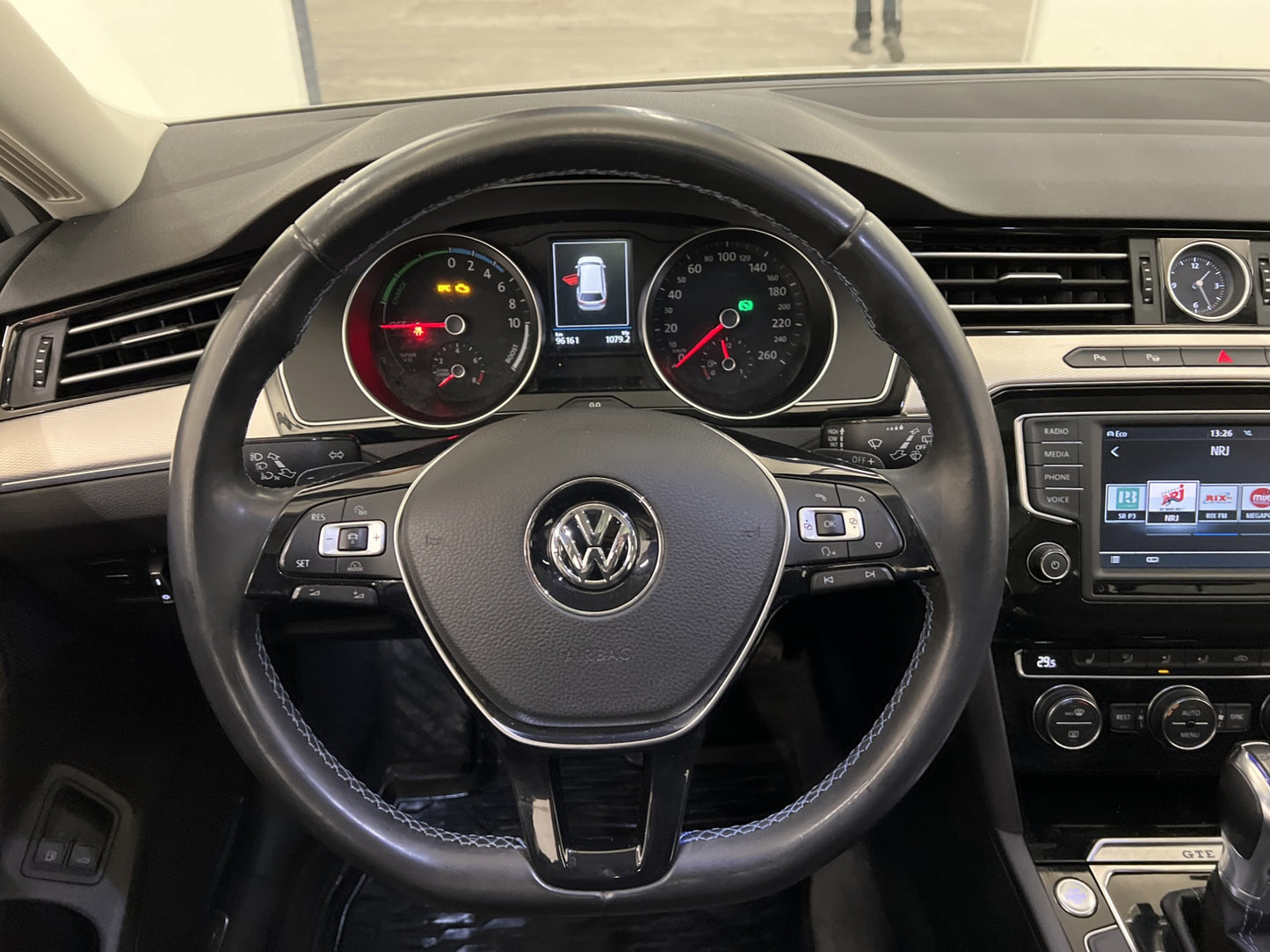 Volkswagen Passat GTE  Panorama B-kamera Drag CarPlay 218hk