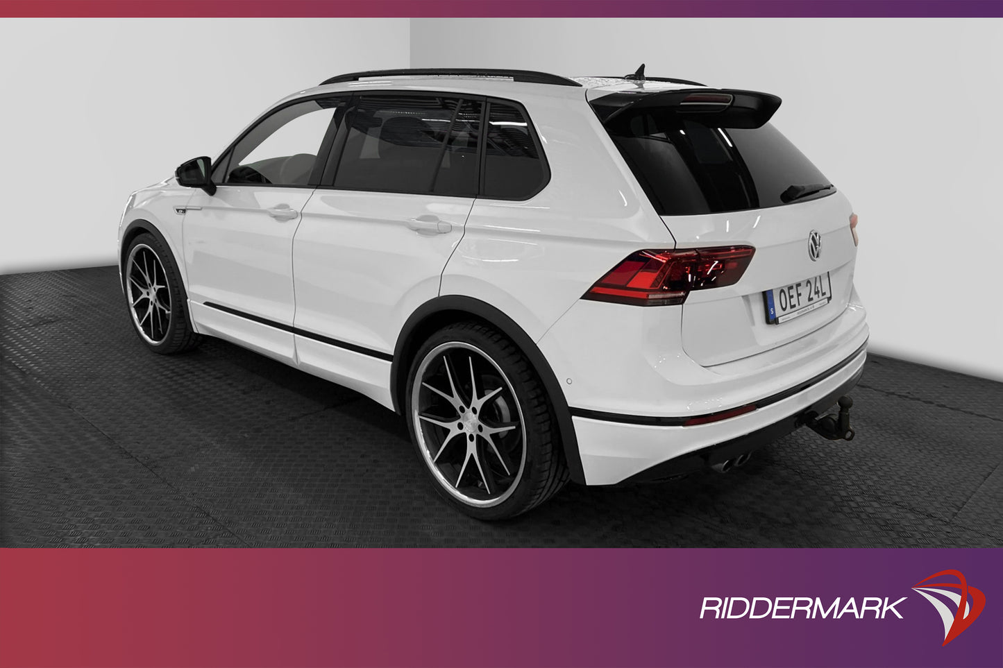 Volkswagen Tiguan 2.0 TDI 4M R-line Pano Cockpit Skinn Dvärm