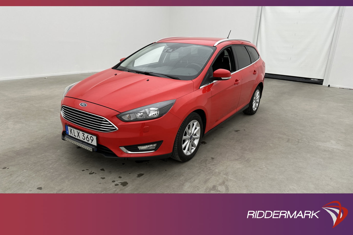 Ford Focus 1.0 EcoBoost 125hk Titanium Kamera CarPlay Drag