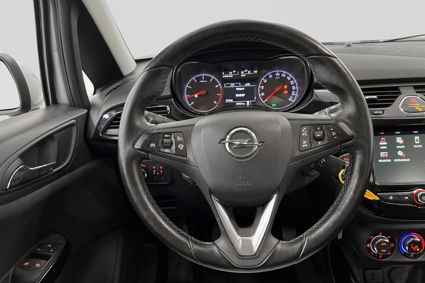 Opel Corsa 1.4L 90hk Nyservad Nybesiktad Rattvärme PDC