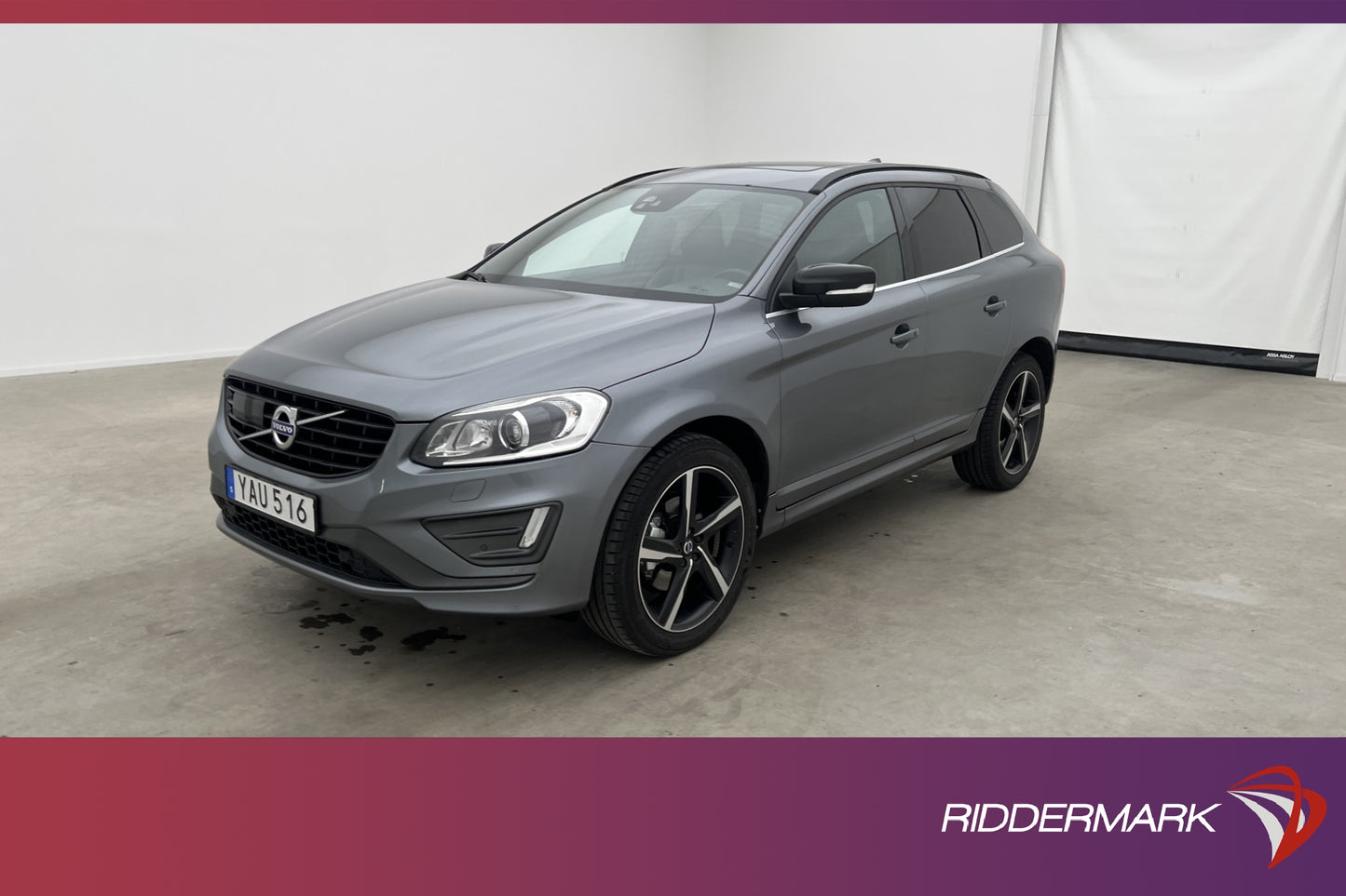 Volvo XC60 D5 AWD R-Design VOC Värm Pano Kamera Skinn