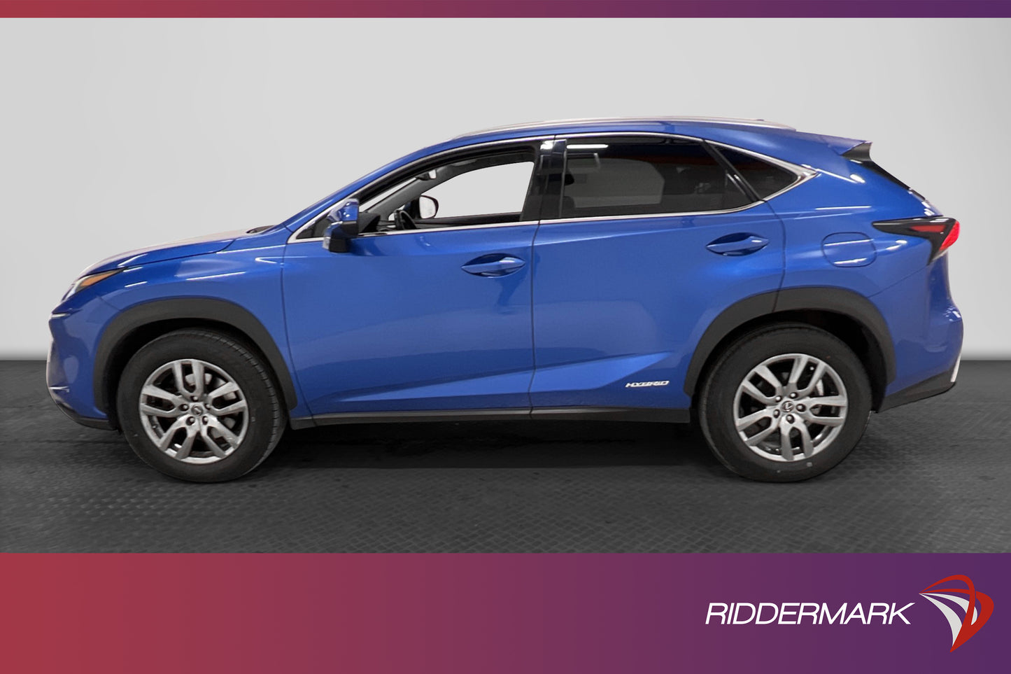 Lexus NX 300h AWD 197hk Premium Kamera Skinn Navi Rattvärme