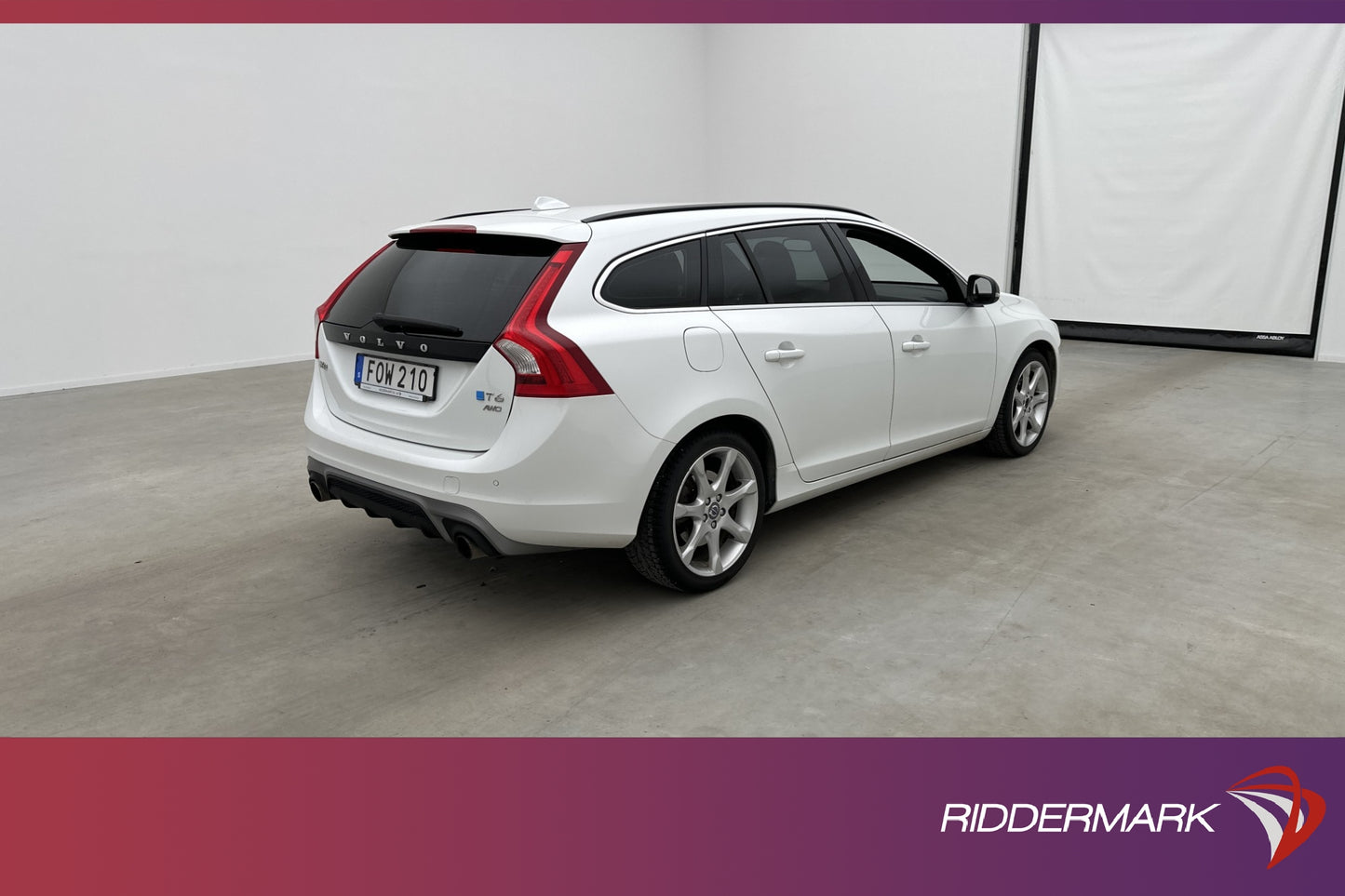 Volvo V60 T6 304hk AWD R-Design Taklucka Skinn Navi Polestar