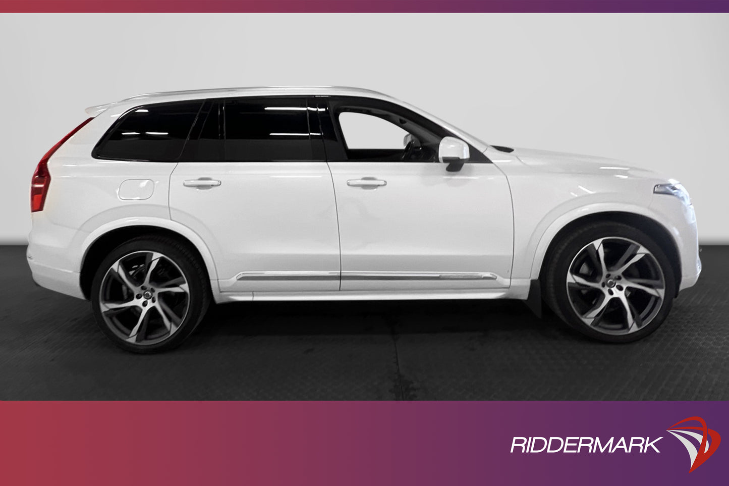 Volvo XC90 D5 AWD 235hk Inscription Pano Moms VOC HuD D-värm