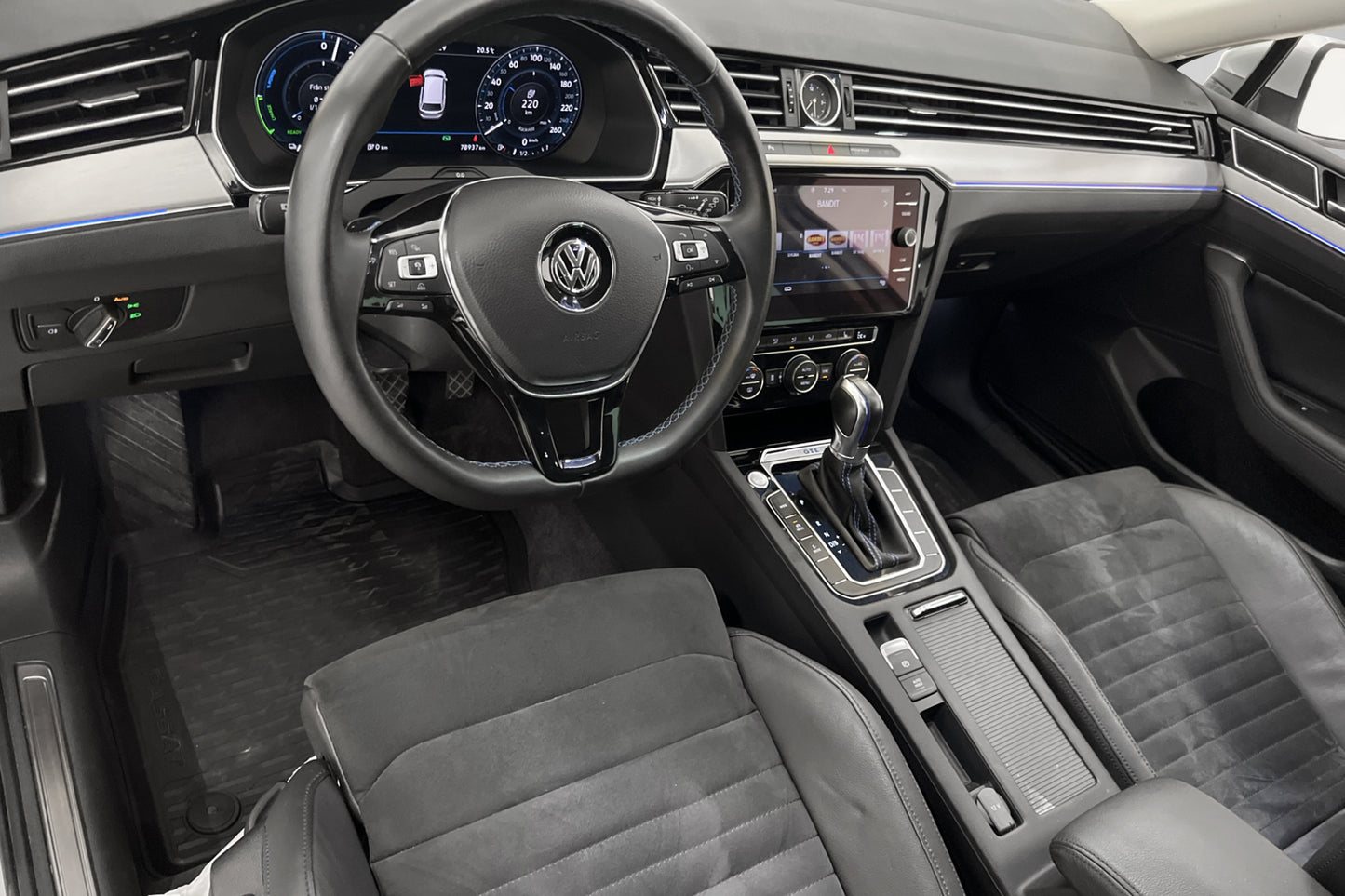 Volkswagen Passat GTE 218hk Executive Cockpit Värmare MOMS