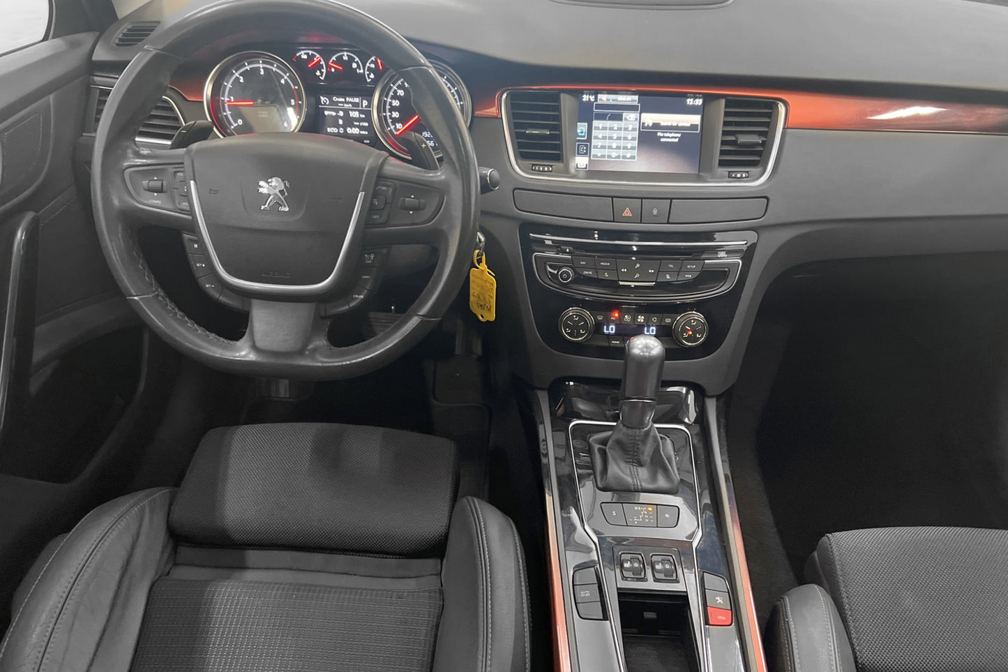 Peugeot 508 SW 2.0 BlueHDi 180hk RHX Pano HUD Värmare Kamera