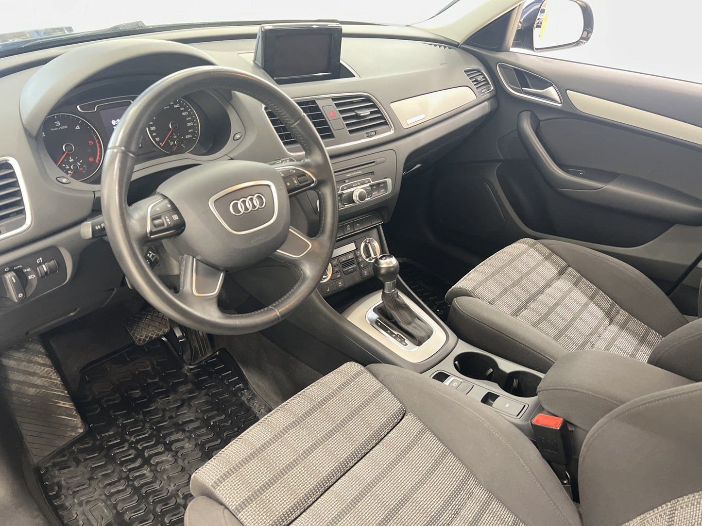 Audi Q3 2.0 TDI Quattro 177hk  M-Värm Drag 5,3L/100km