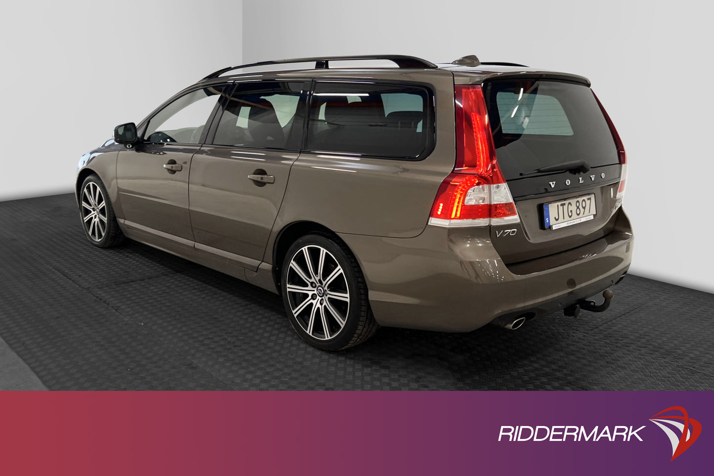 Volvo V70 D4 181k AWD Dynamic Taklucka VOC Navi D-värm