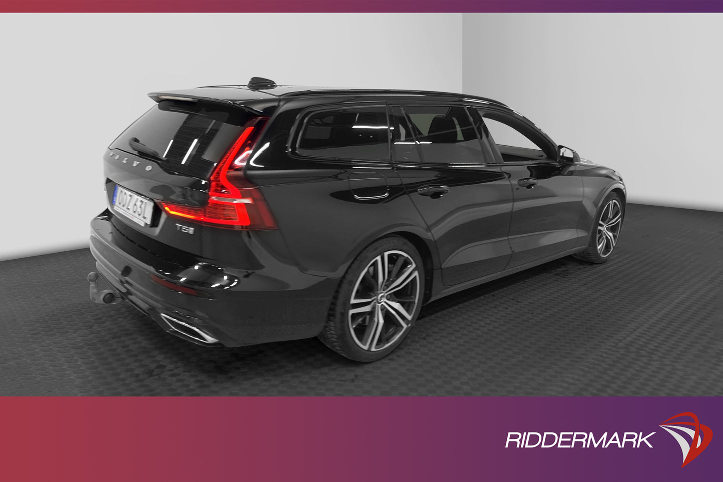 Volvo V60 T5 250hk R-Design Navi Värmare Kamera HUD Dragkrok