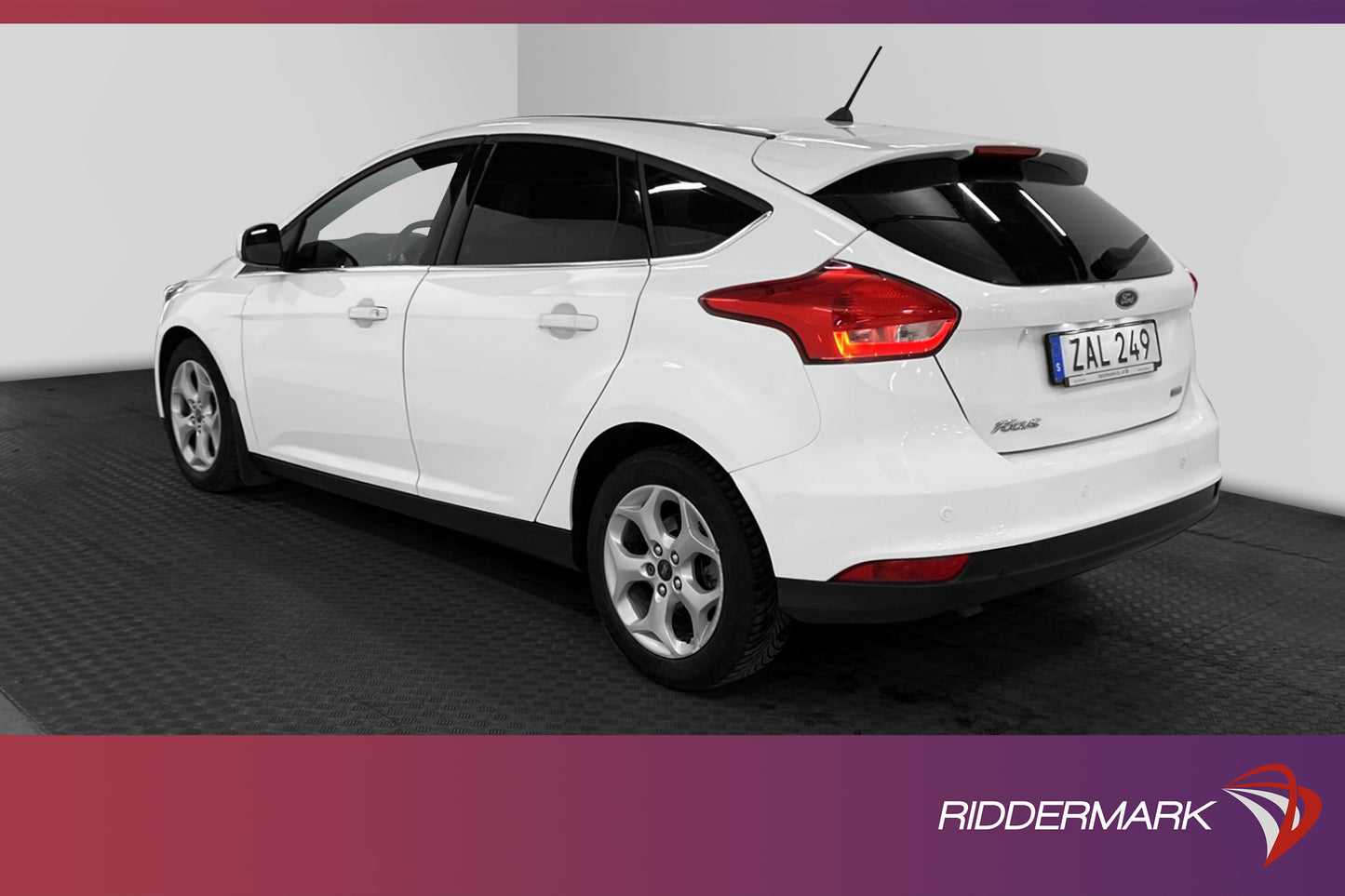 Ford Focus 1.0 EcoBoost 100hk Rattvärme P-sensorer 0,39L/Mil