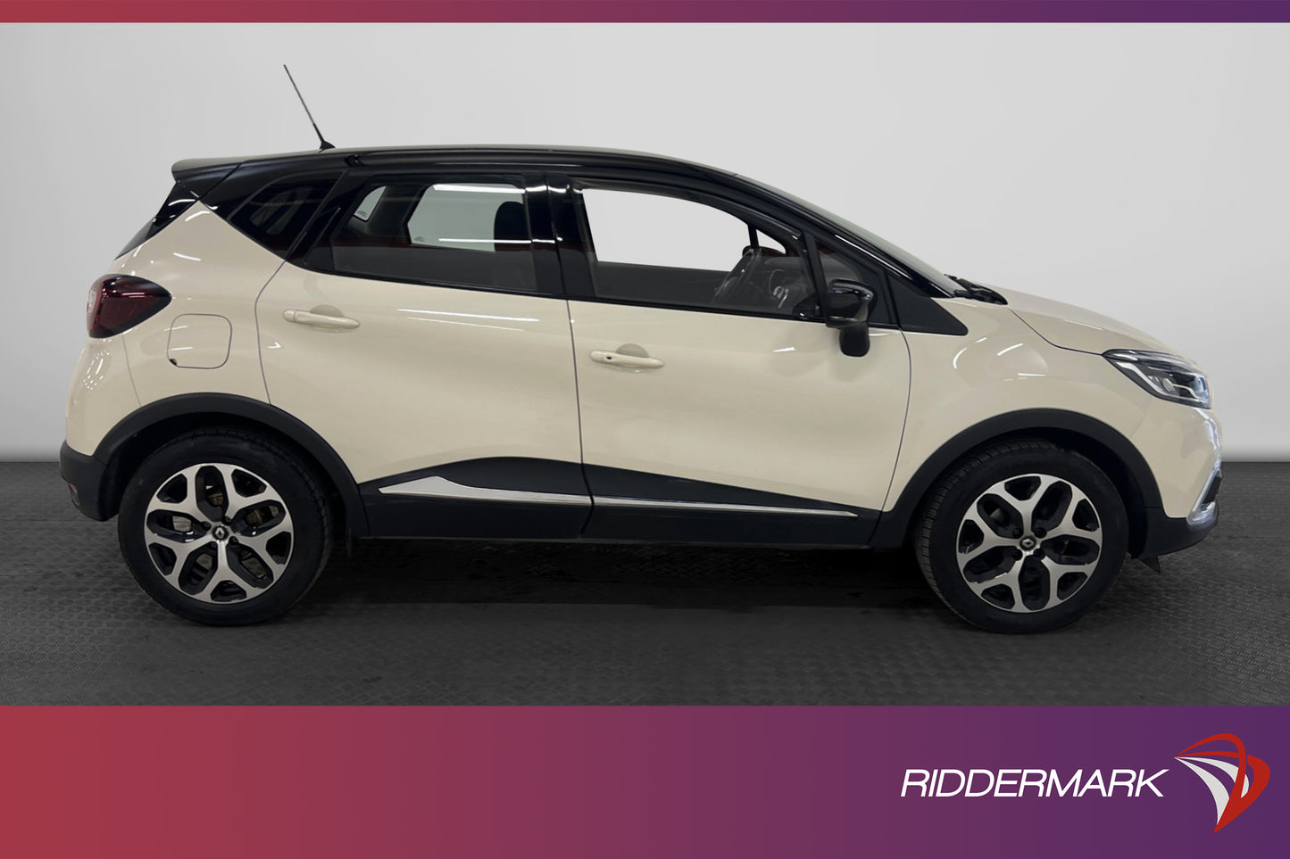 Renault Captur 0.9 TCe 90hk Värmare Kamera Navi Välservad