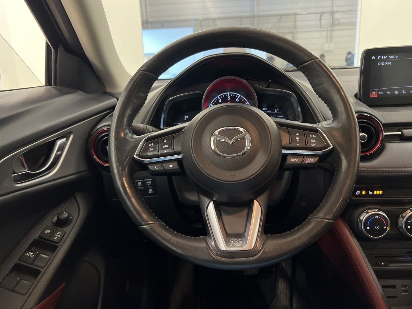 Mazda CX-3 SKYACTIV-G AWD 150hk Optimum BOSE HUD Kamera Drag