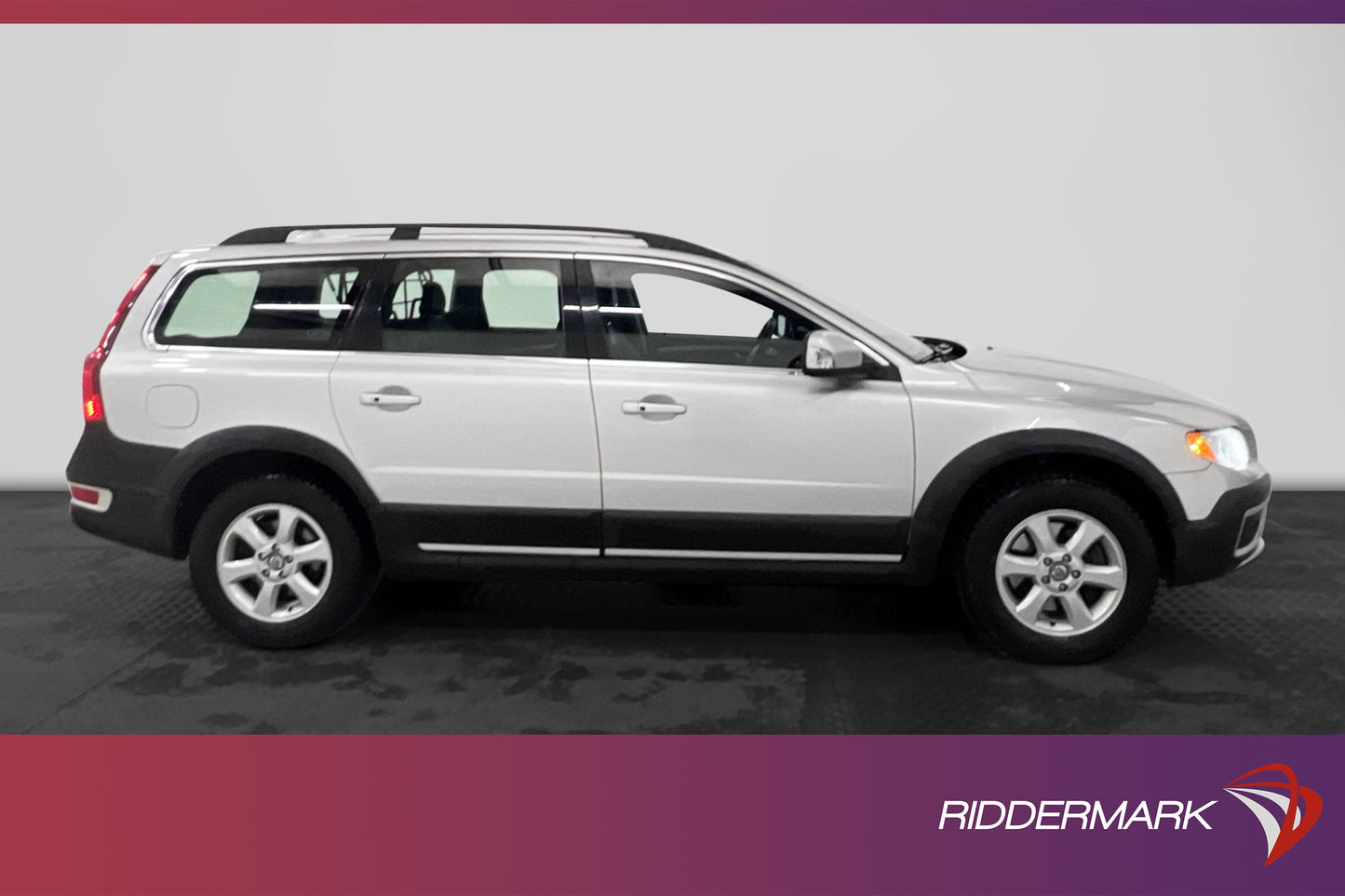 Volvo XC70 D4 AWD Momentum D-värm VOC Skinn Navi Lastgaller