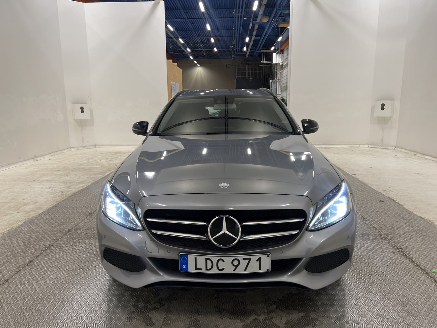 Mercedes-Benz C 220 T d 4M 170hk Burmester Navi D-Värm