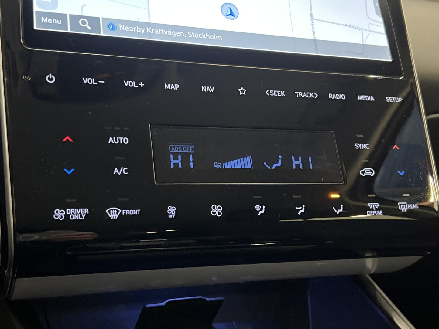 Hyundai Tucson Hybrid AWD Essential CarPlay Kamera Navi